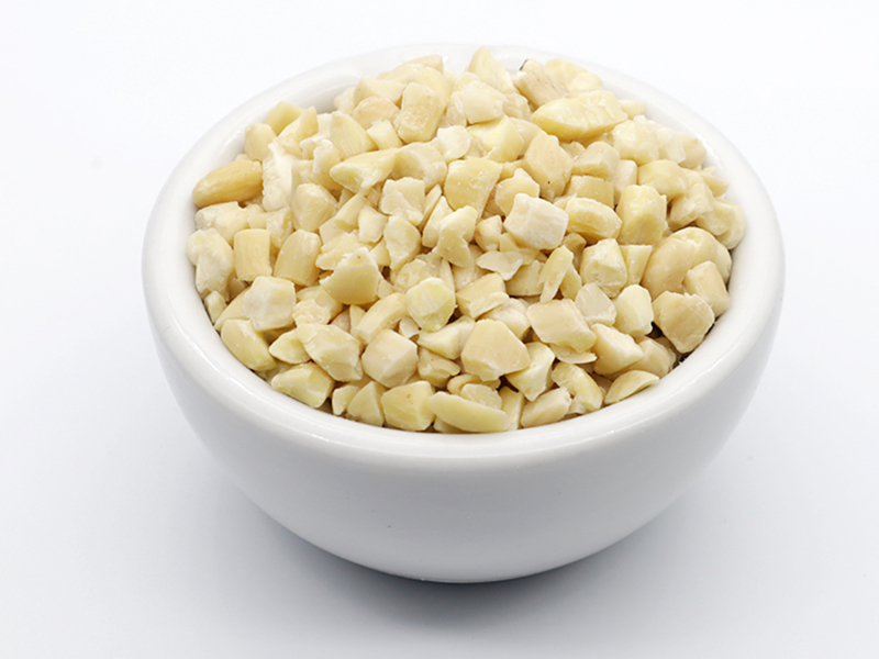 Almond Dadu