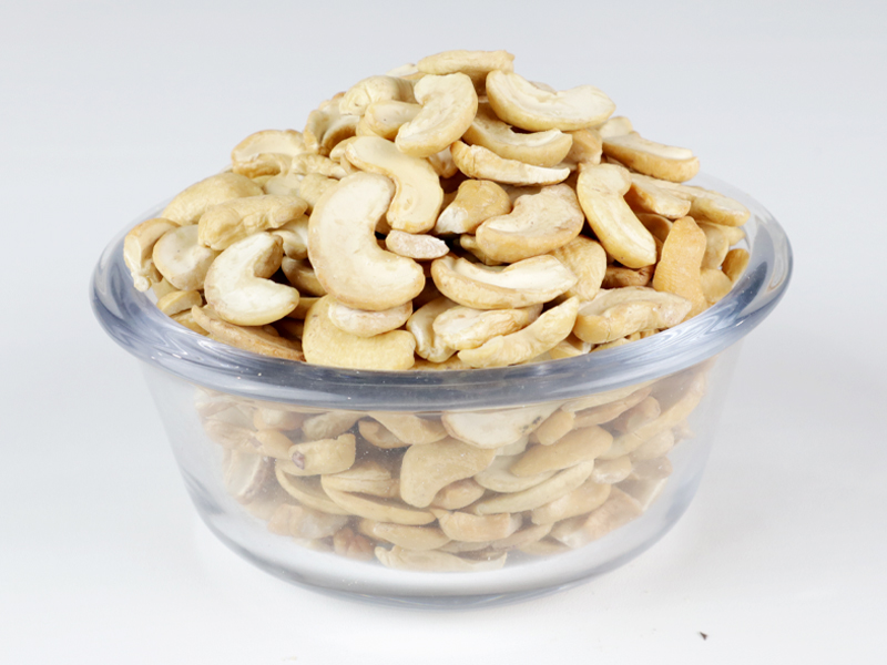 Almond Dadu